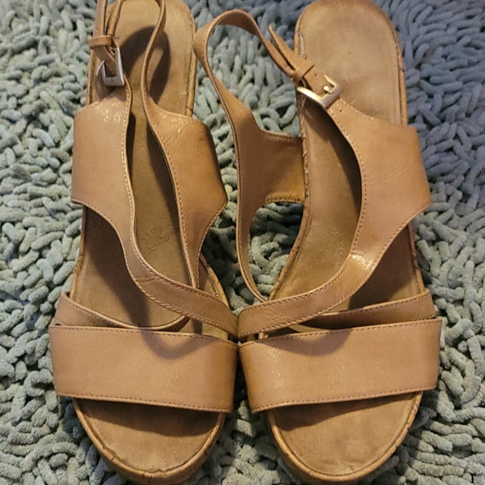 Aerosoles size 11 sandals